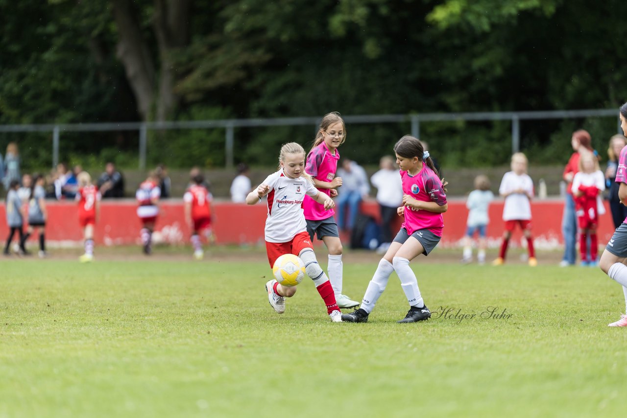 Bild 560 - Loewinnen Cup